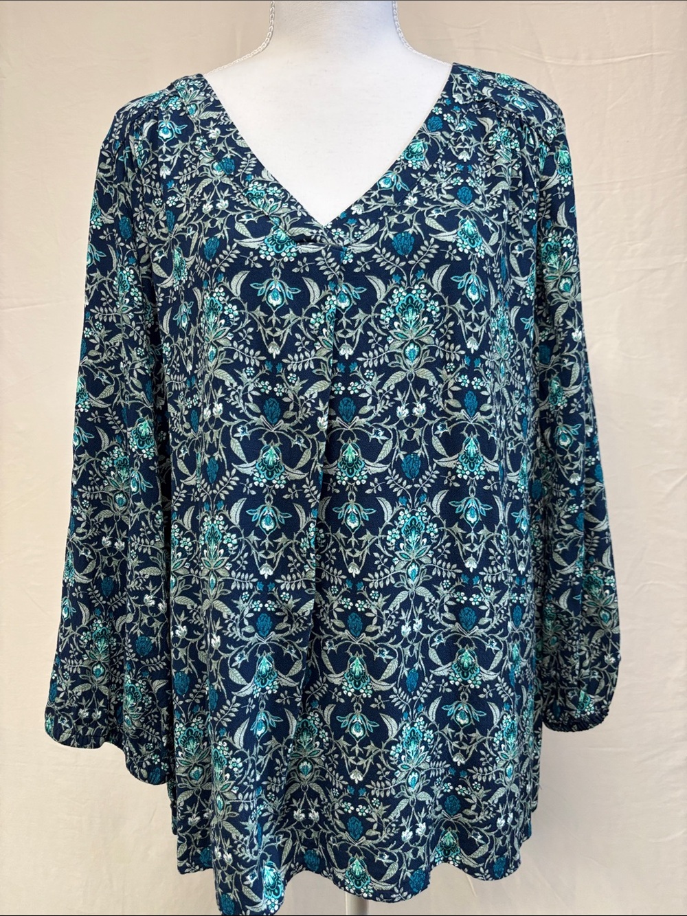 St. John's Bay Navy and Teal Floral V-Neck Top